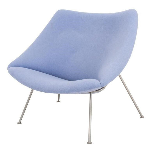 Professionele bekleding voor een iconische designfauteuil met schelpvorm